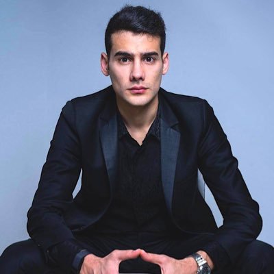 Mario Nawfal Logo